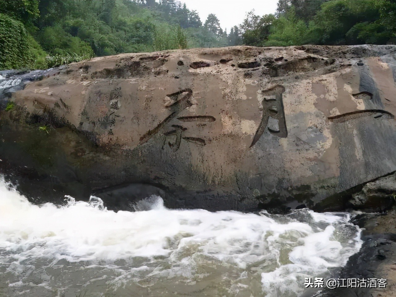 李白一首《峨眉山月歌》，里面提到的清溪，是否在泸州呢？