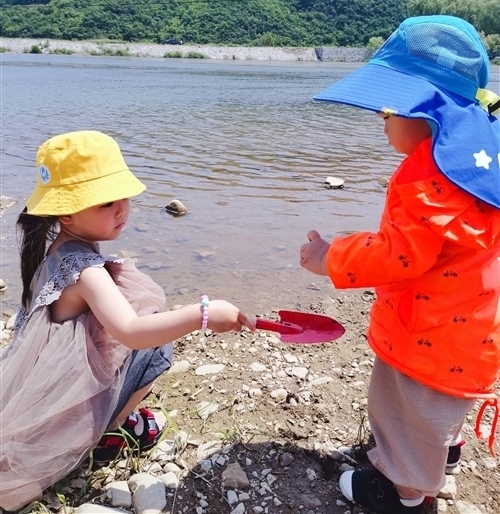 描写夏天小河的优美句子